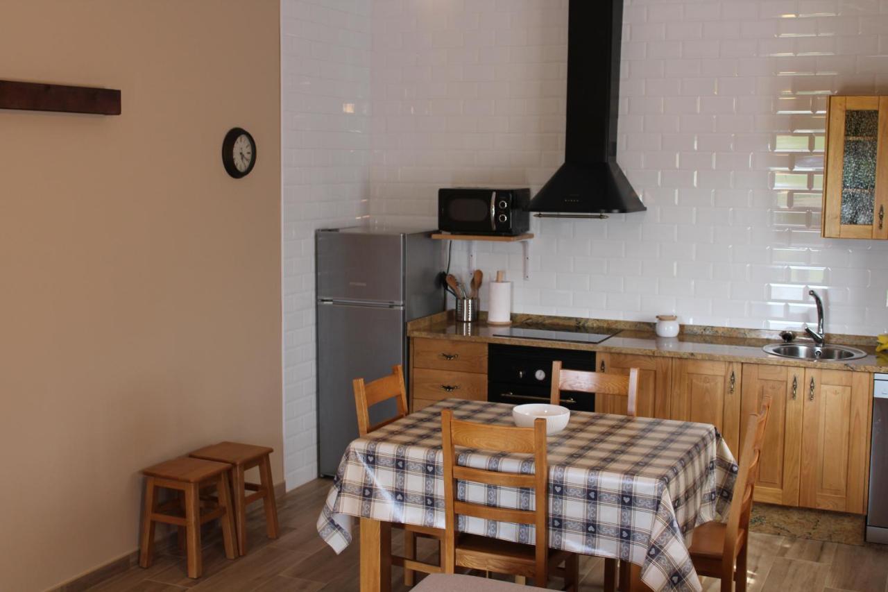Apartamentos Casa Cerolleiro Кастропол Екстериор снимка