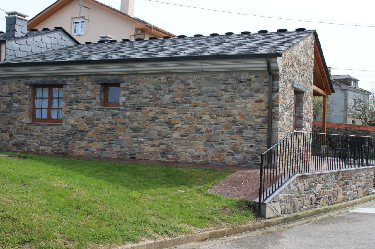 Apartamentos Casa Cerolleiro Кастропол Екстериор снимка