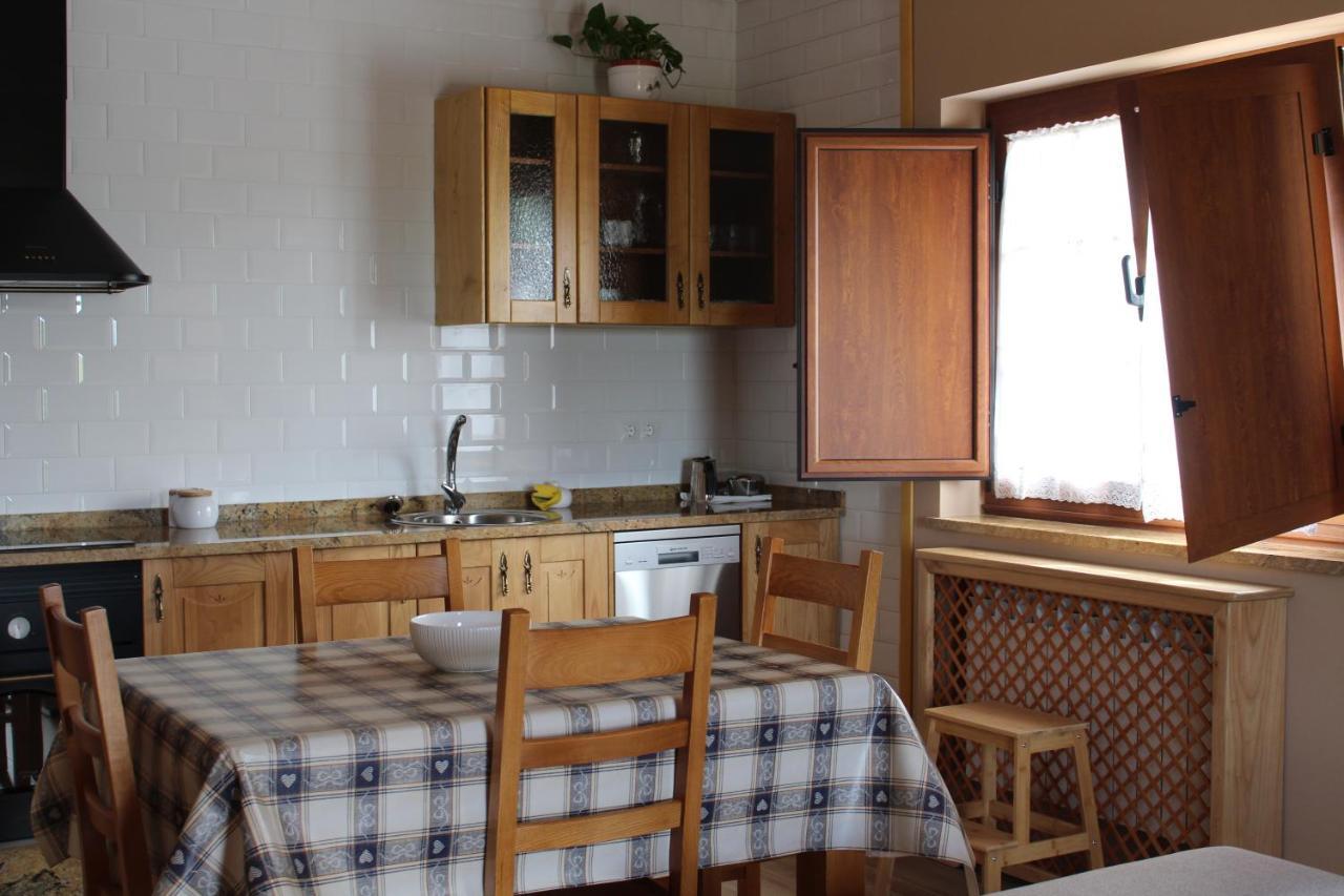 Apartamentos Casa Cerolleiro Кастропол Екстериор снимка