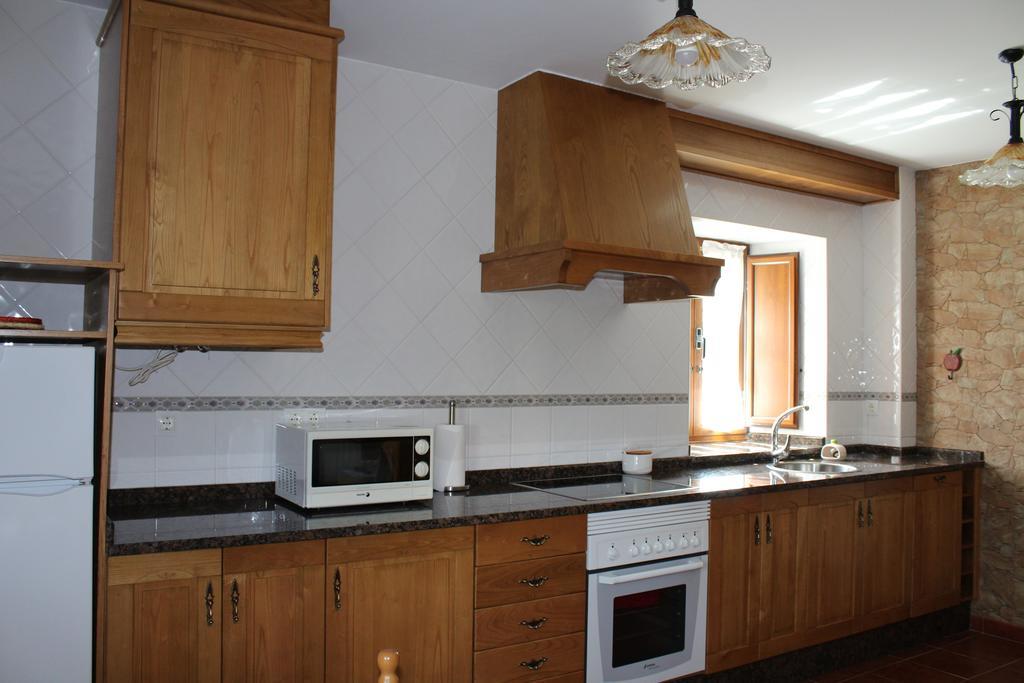 Apartamentos Casa Cerolleiro Кастропол Екстериор снимка